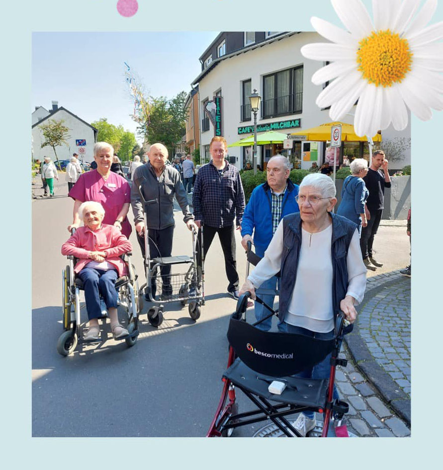 Spaziergänge über den Markt bei wunderschönem Wetter